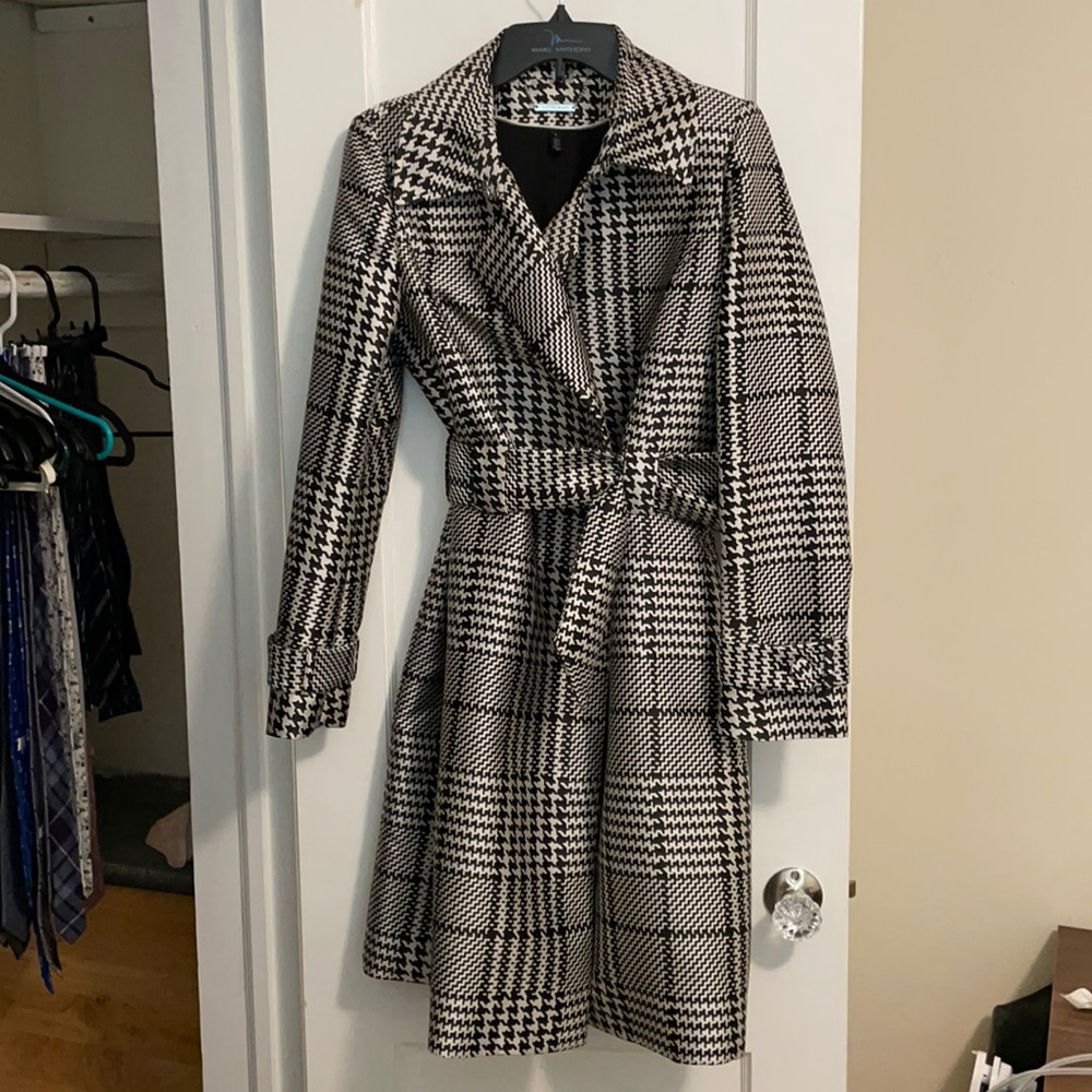 White House Black Market shark tooth trench coat